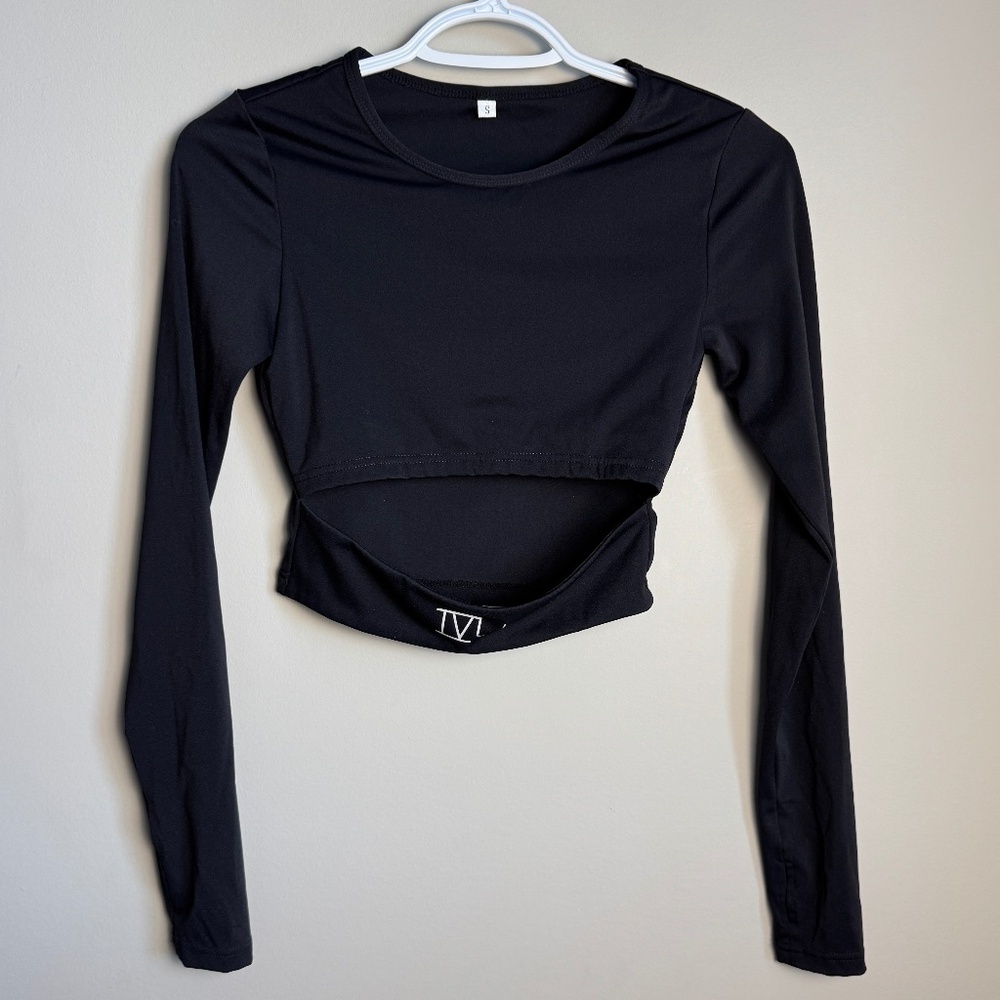IVU Women's Long Sleeve Athletic Cut-Out Crop Workout Top Black Small Bodycon
